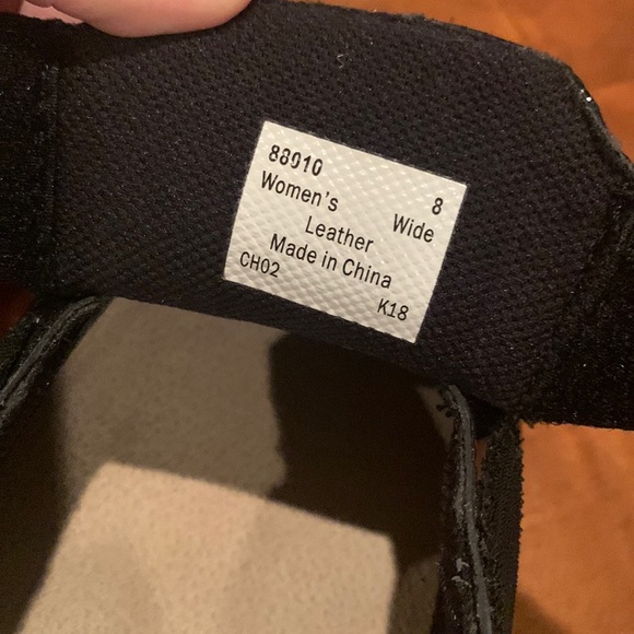 Orthofeet shoes - easy on - 8 Wide. - Picture 4 of 9